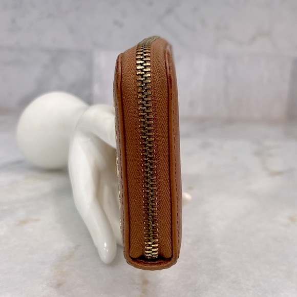 MICHAEL KORS Brown Leather Gold Grommet Large Zippered Wallet - Picture 4 of 16